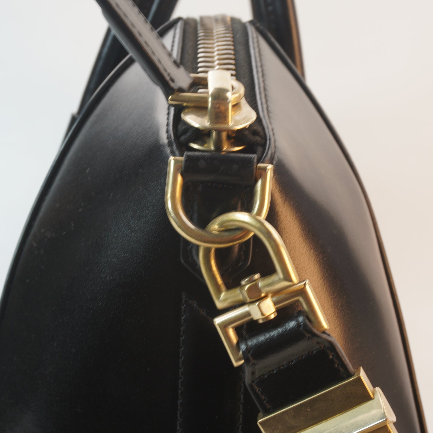 Givenchy Antigona Black GHW LARGE