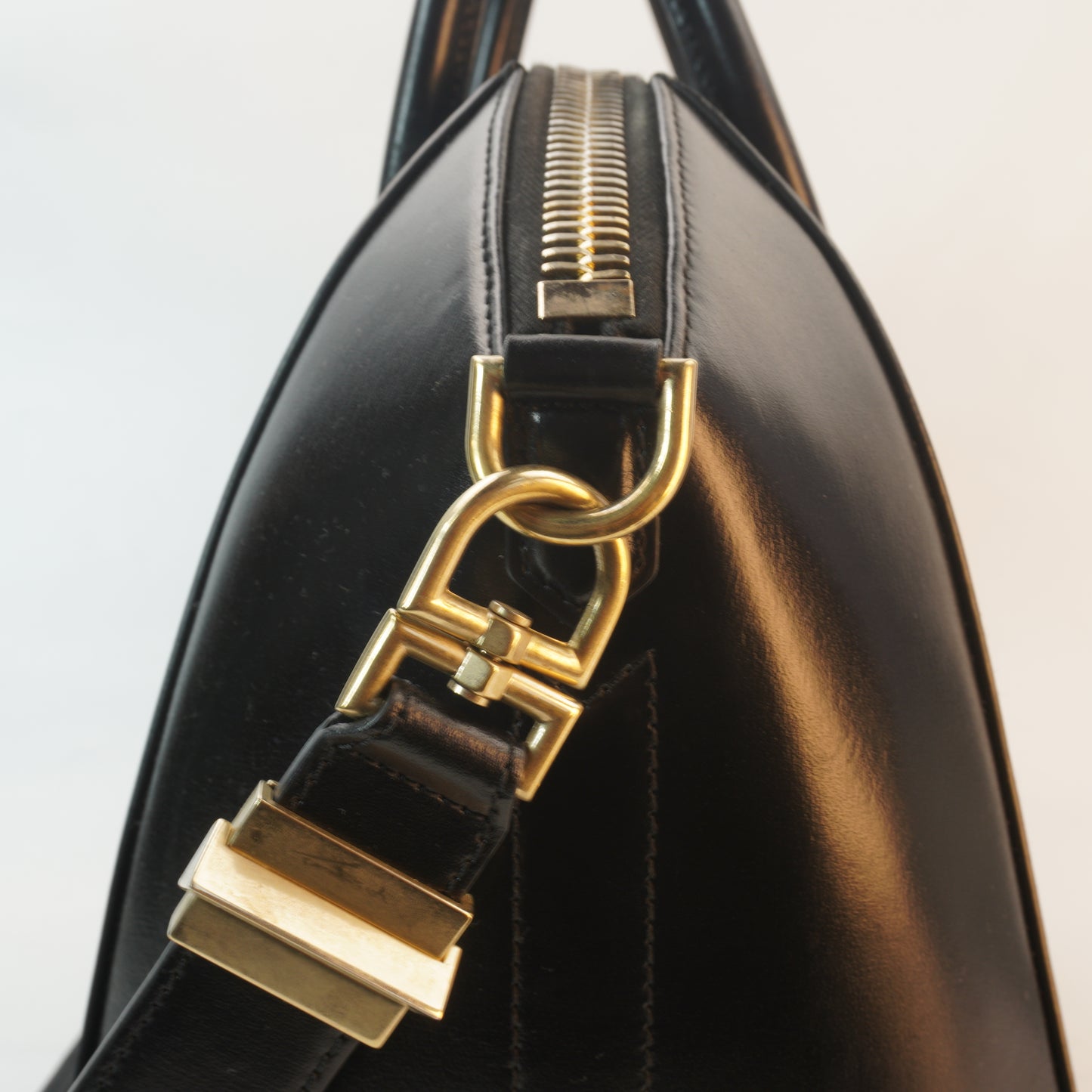 Givenchy Antigona Black GHW LARGE
