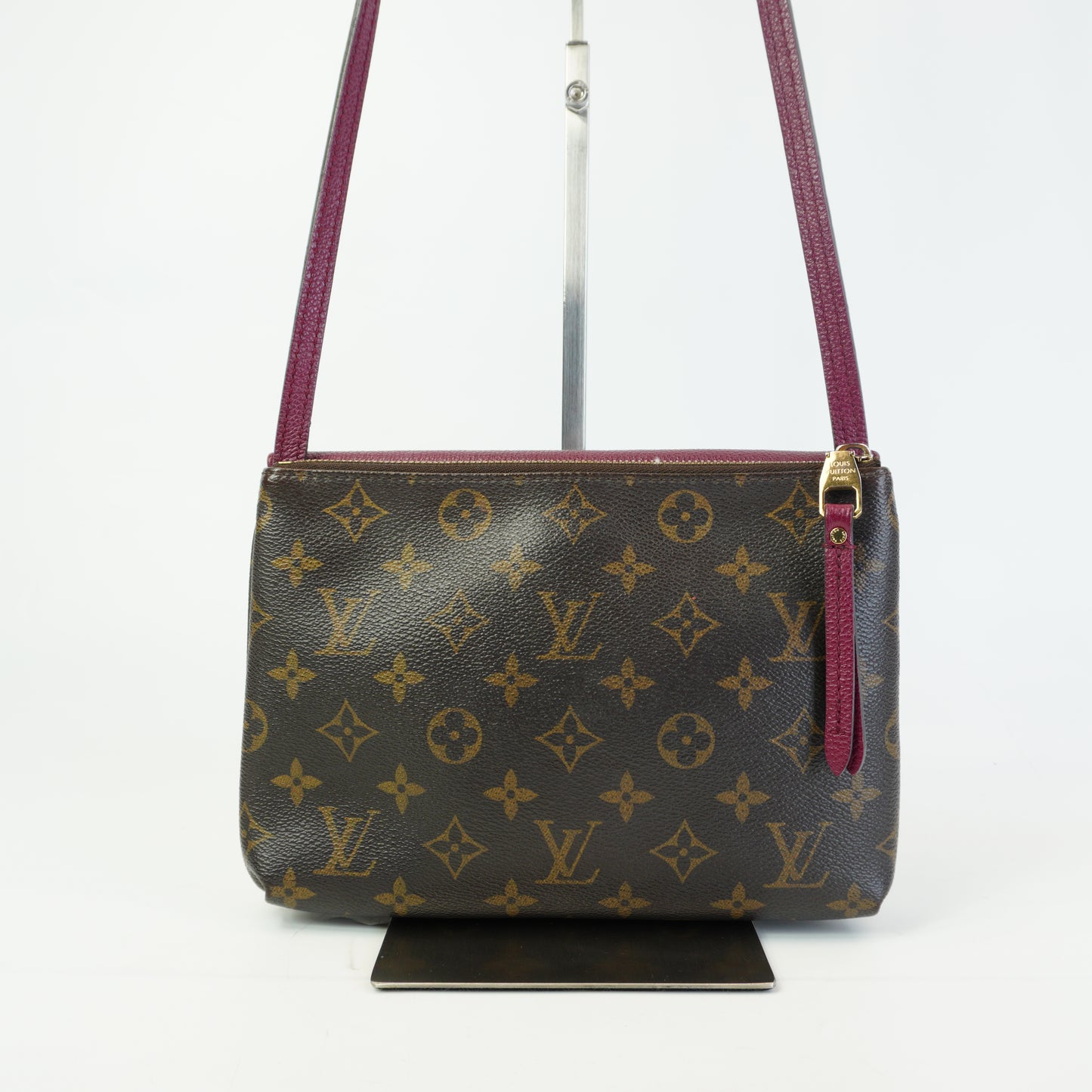 Louis Vuitton	Twice Pochette GHW Small