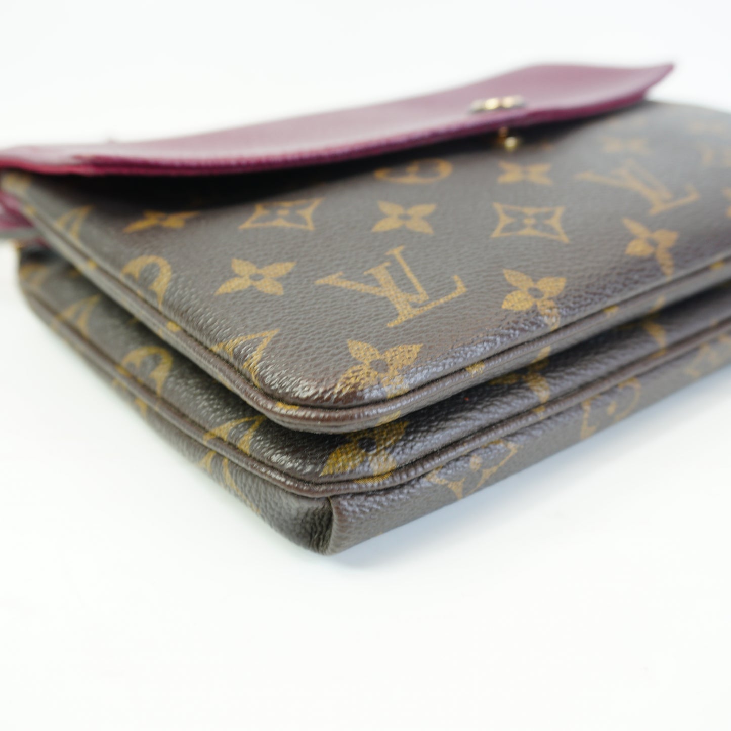Louis Vuitton	Twice Pochette GHW Small