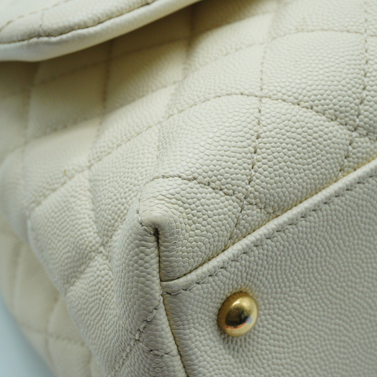 Chanel Coco Handle Flap Bag Medium GHW