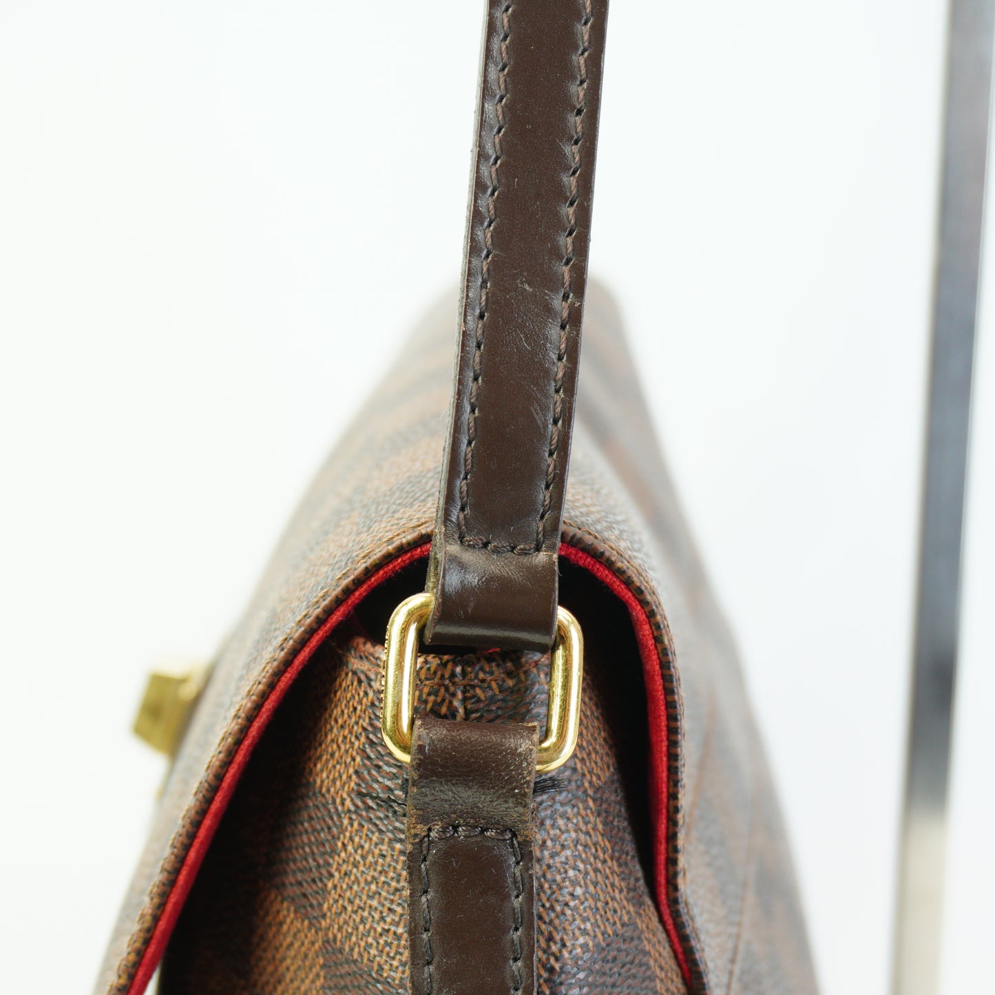 Louis Vuitton	Besace Rosebery GHW Medium