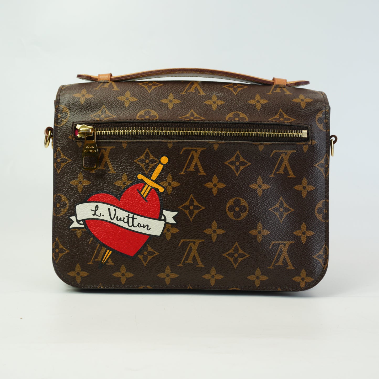 Louis Vuitton	Patches Pochette Metis GHW Small