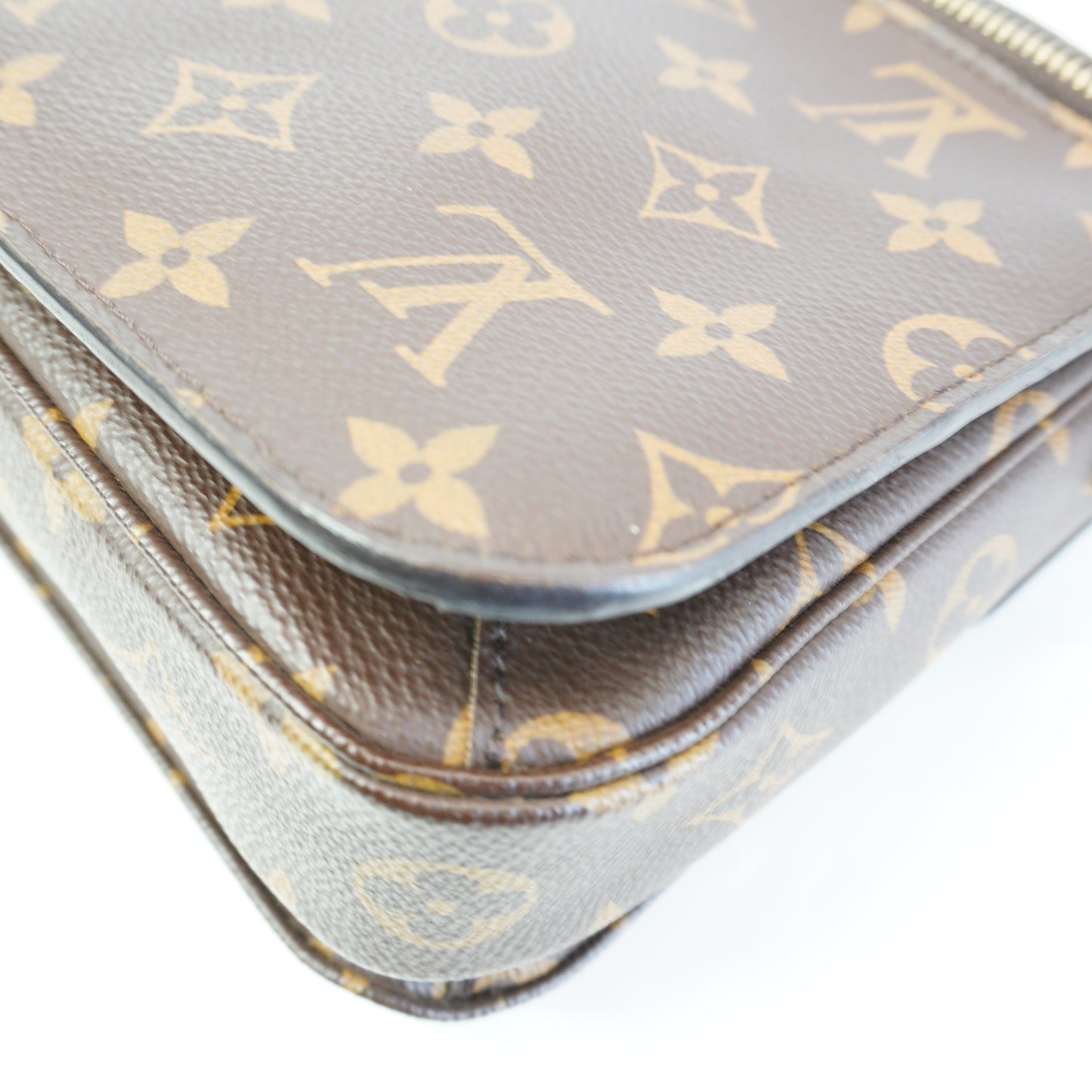 Louis Vuitton	Patches Pochette Metis GHW Small