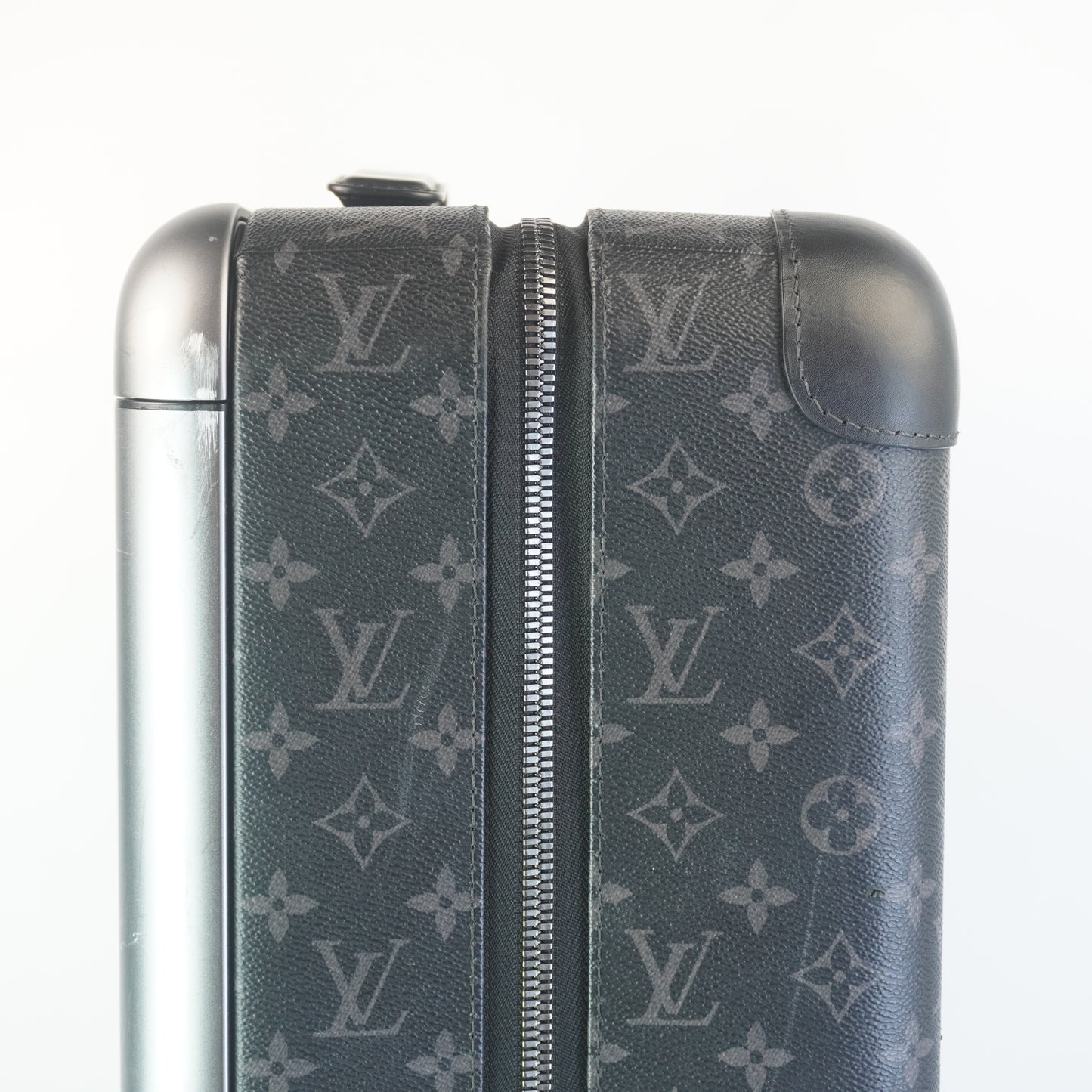 Louis Vuitton	Horizon 70 Black Monogram