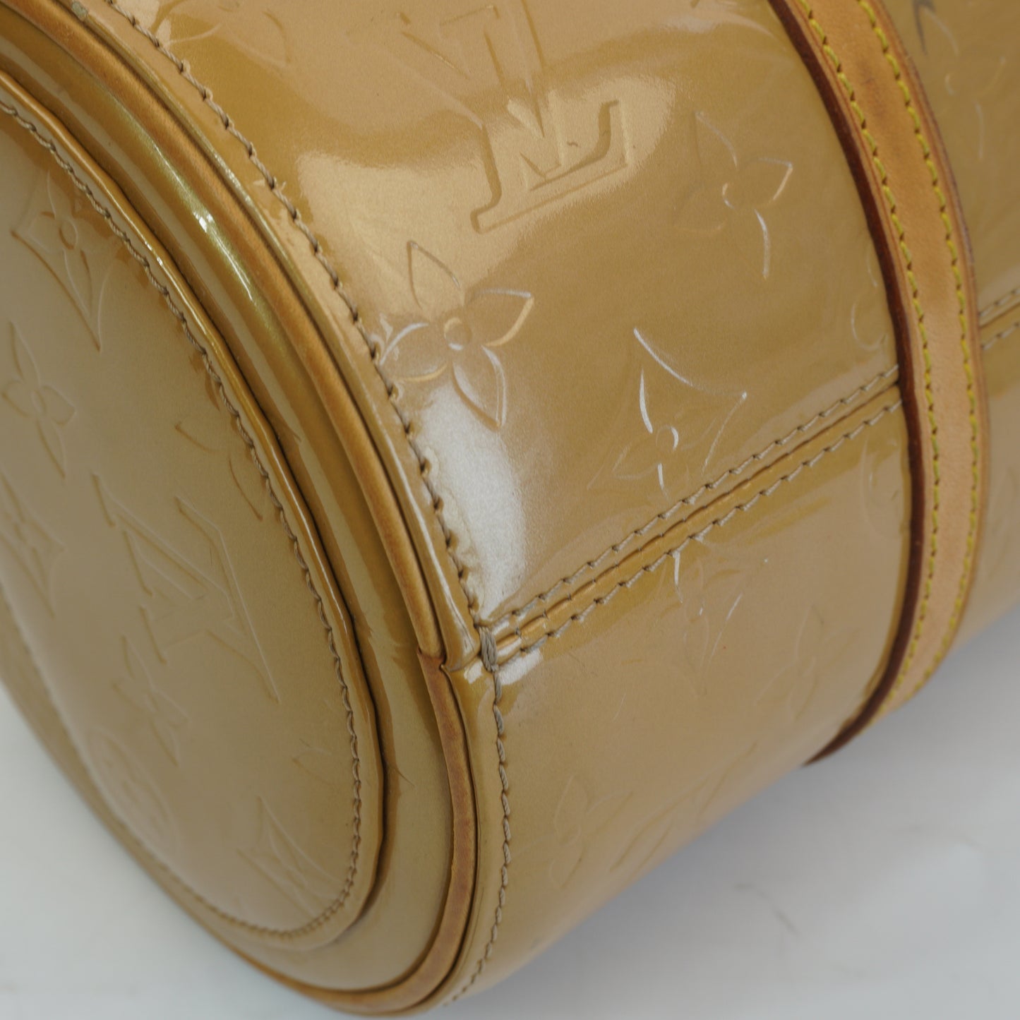 Louis Vuitton	Papillon Patent GHW Medium