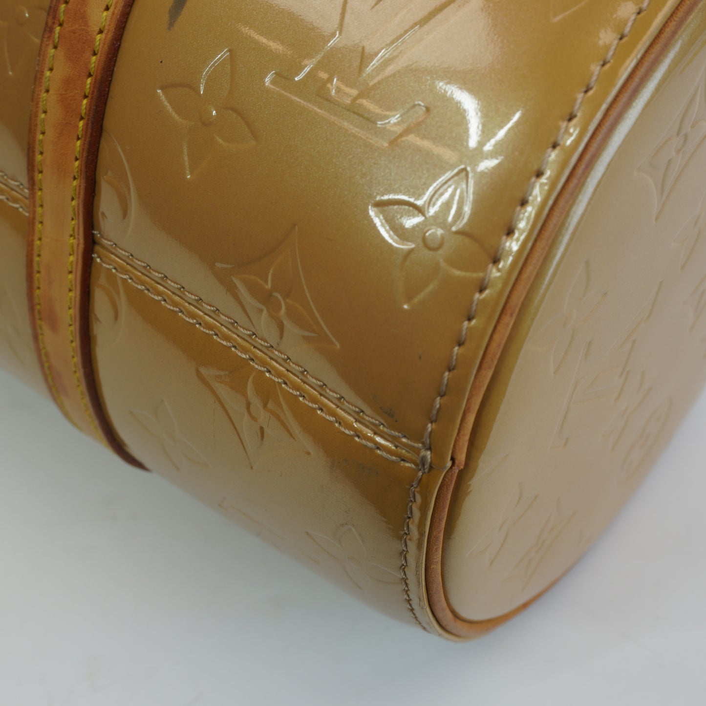 Louis Vuitton	Papillon Patent GHW Medium