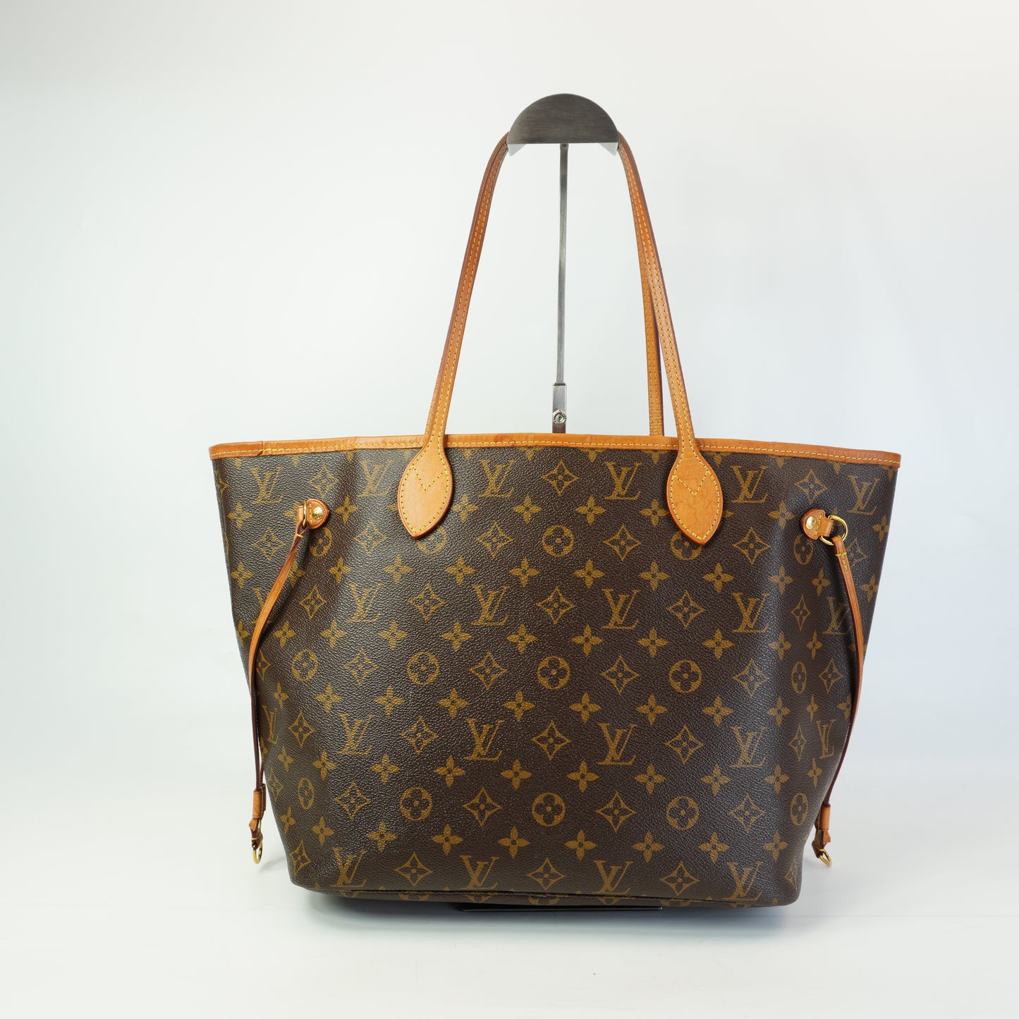 Louis Vuitton	Neverfull Tote Bag GHW MM
