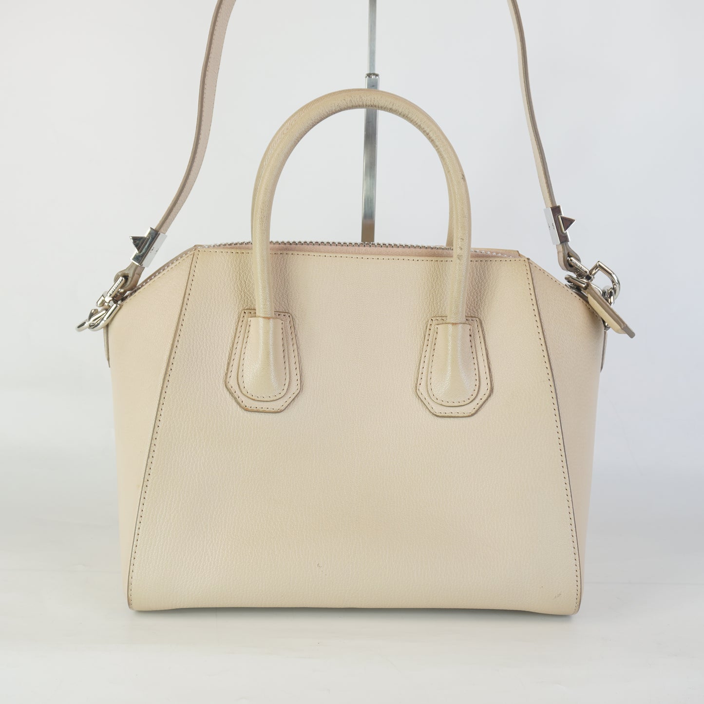 Givenchy Antigona SHW Medium