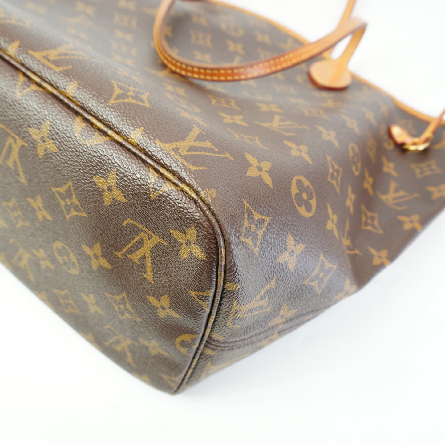 Louis Vuitton	Neverfull Tote Bag GHW MM