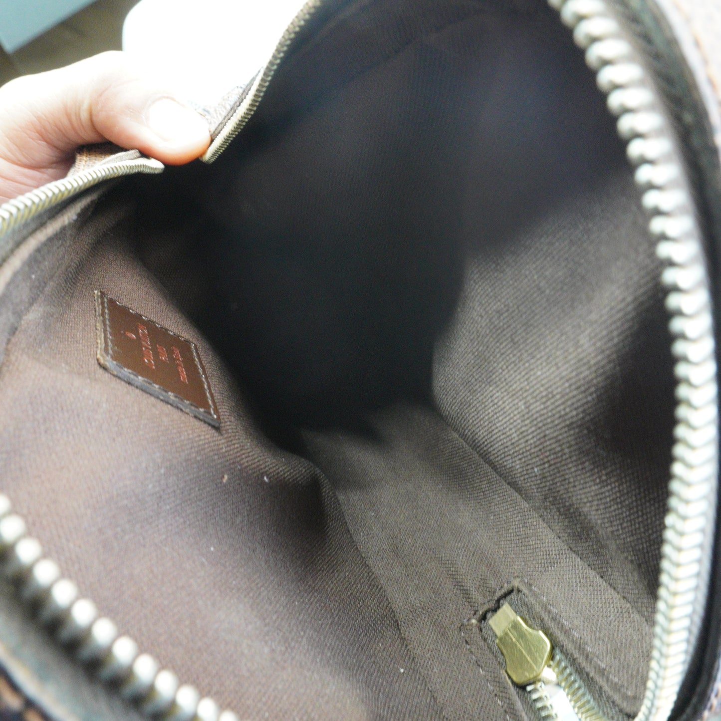 Louis Vuitton	Geronimo DE