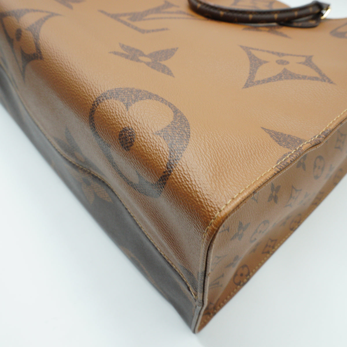 Louis Vuitton	On the Go GM Giant Monogram GHW