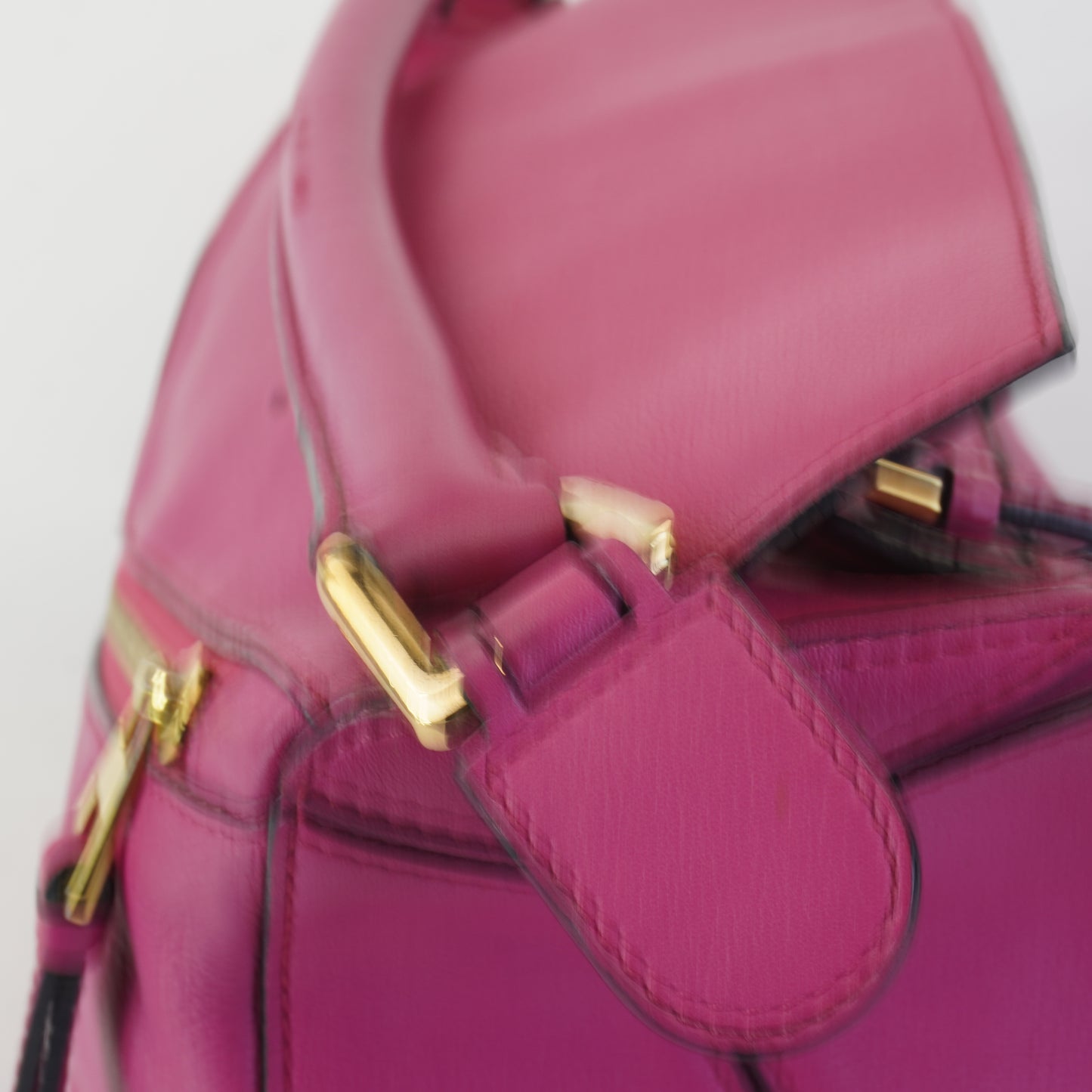 Loewe Puzzle Bag Fuchsia Calfskin Leather