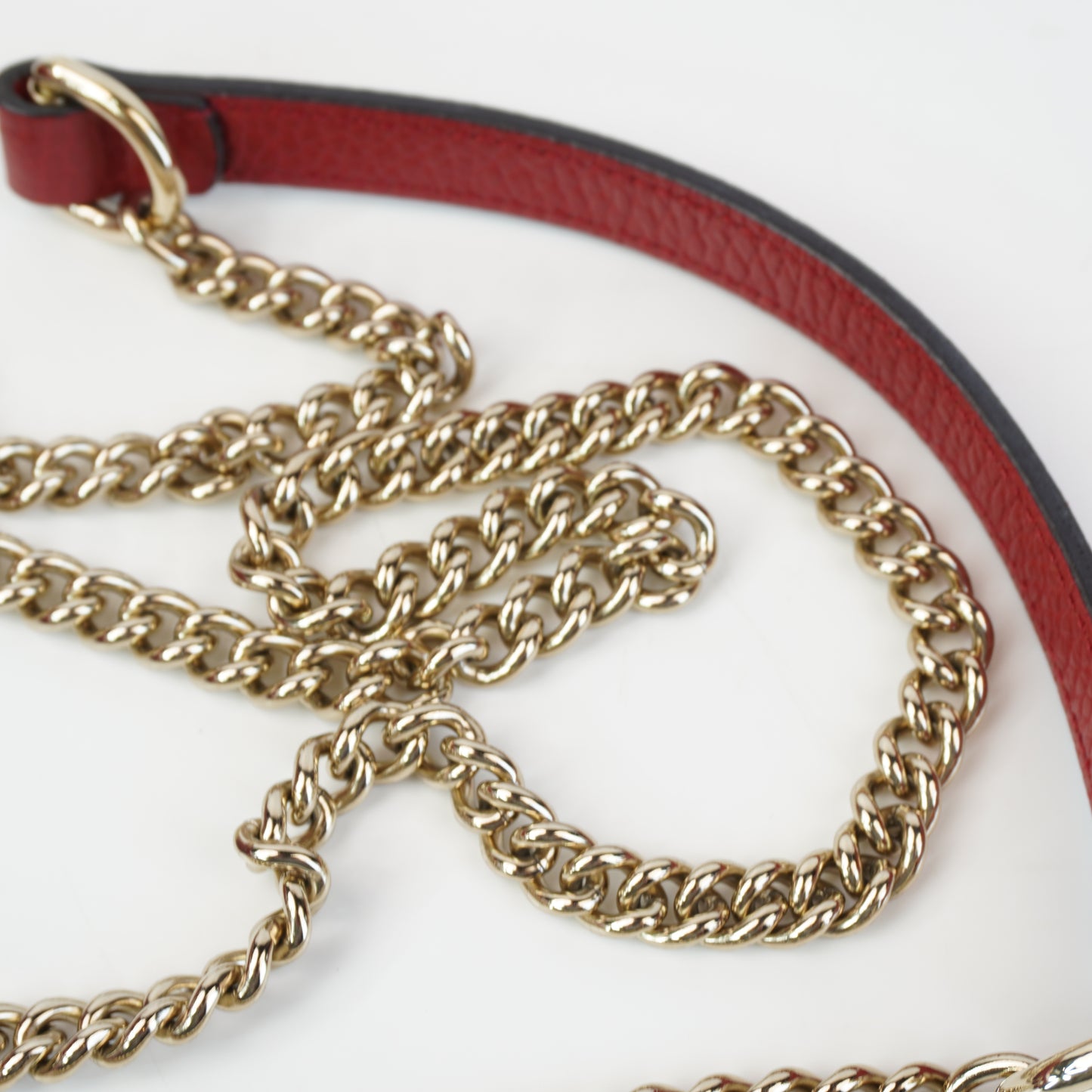 Gucci Medium Dollar Interlocking G Red