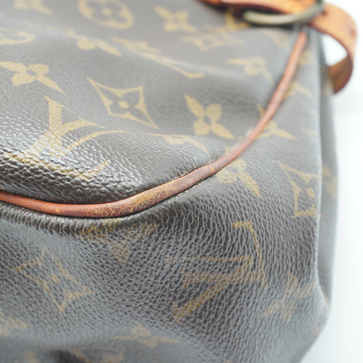Louis Vuitton Batignolles Horizontal Shoulder Bag Mono Large GHW