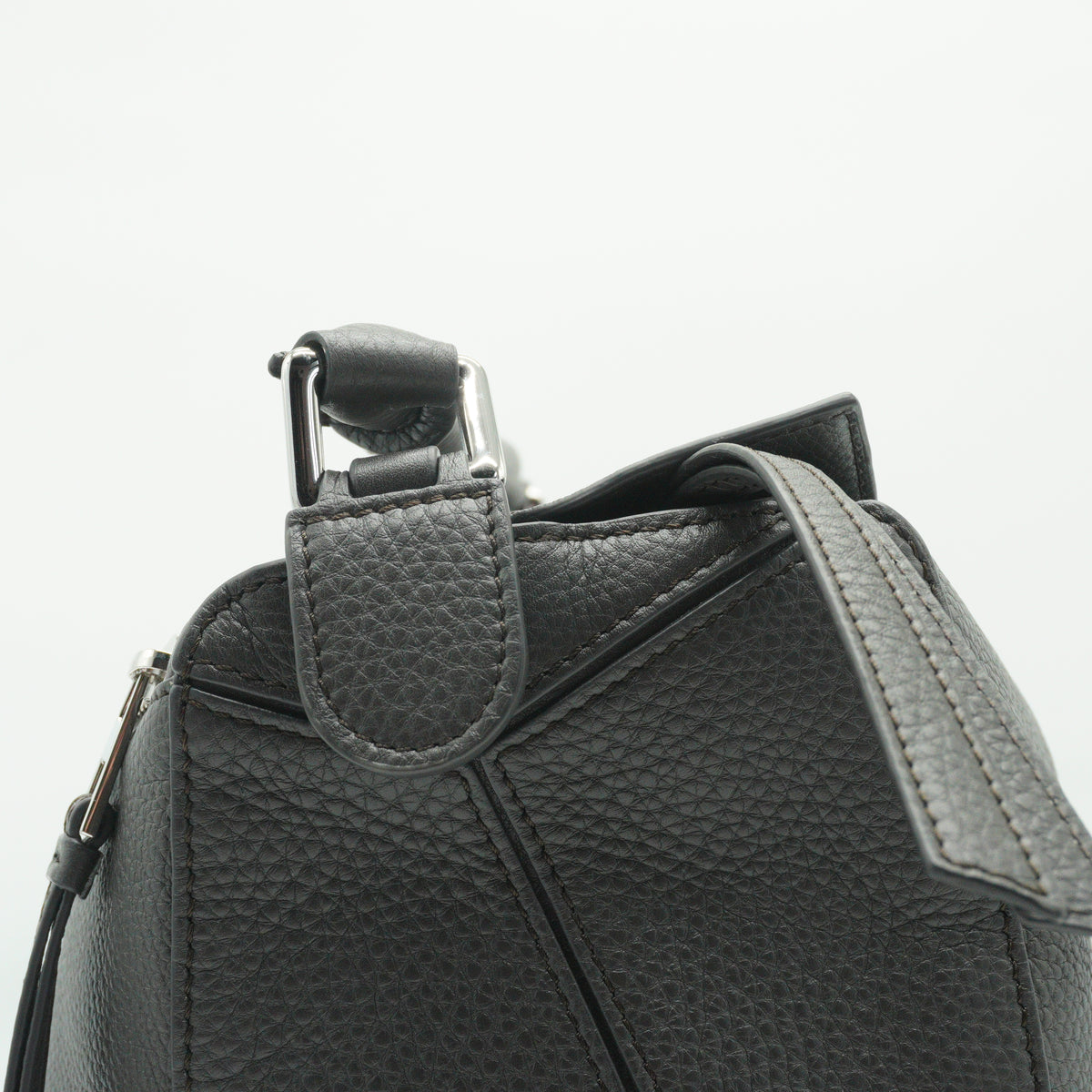 Loewe	Puzzle Large Supple Grained Calfskin Gray GHW