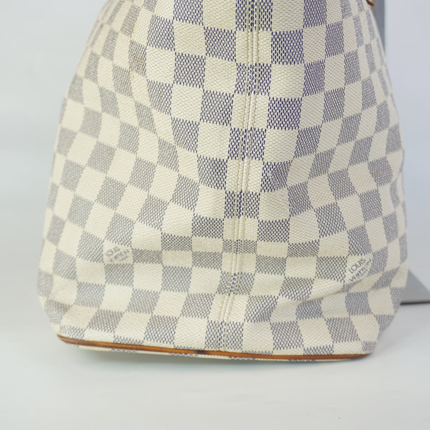 Louis Vuitton	Damier Azur Saleya MM