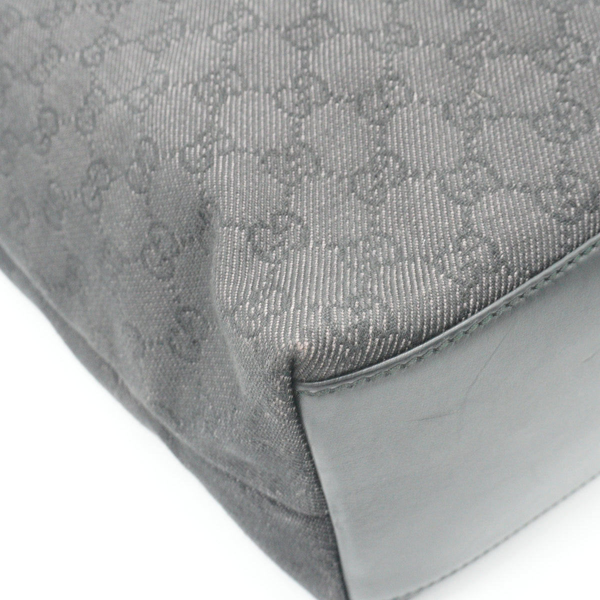 Gucci	GG Canvas Capri Chain Tote Bag medium black GHW