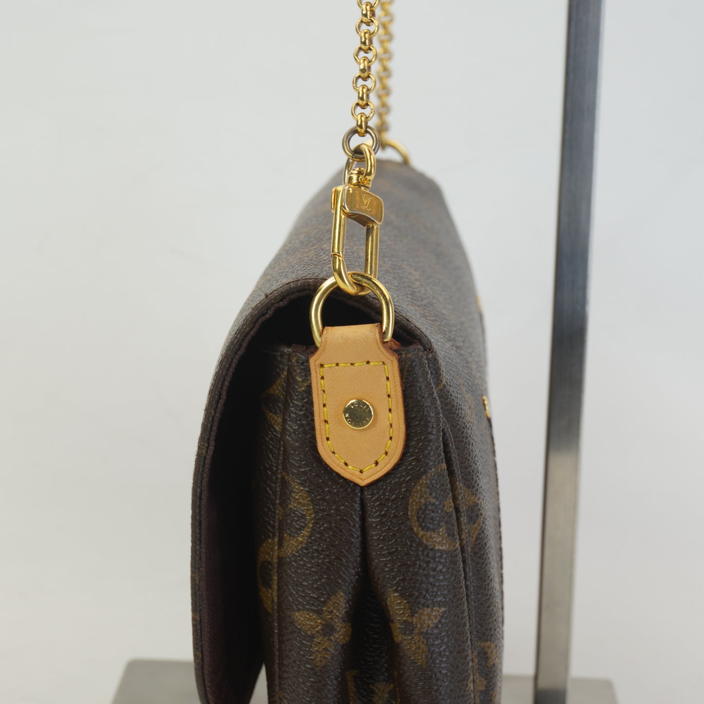 Louis Vuitton	Pochette