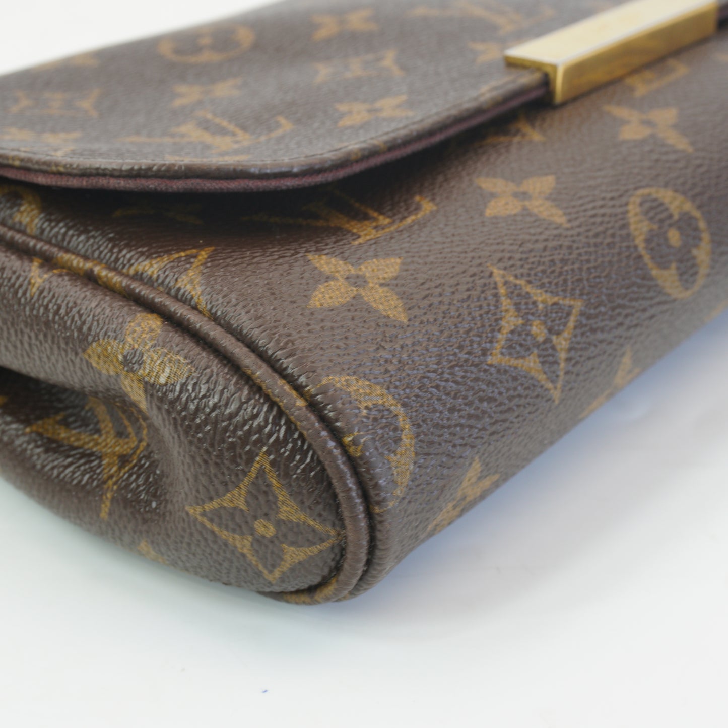 Louis Vuitton	Pochette