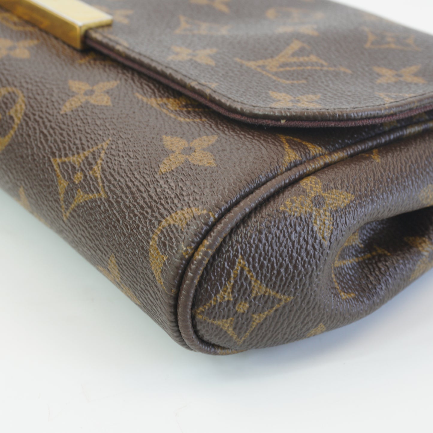 Louis Vuitton	Pochette