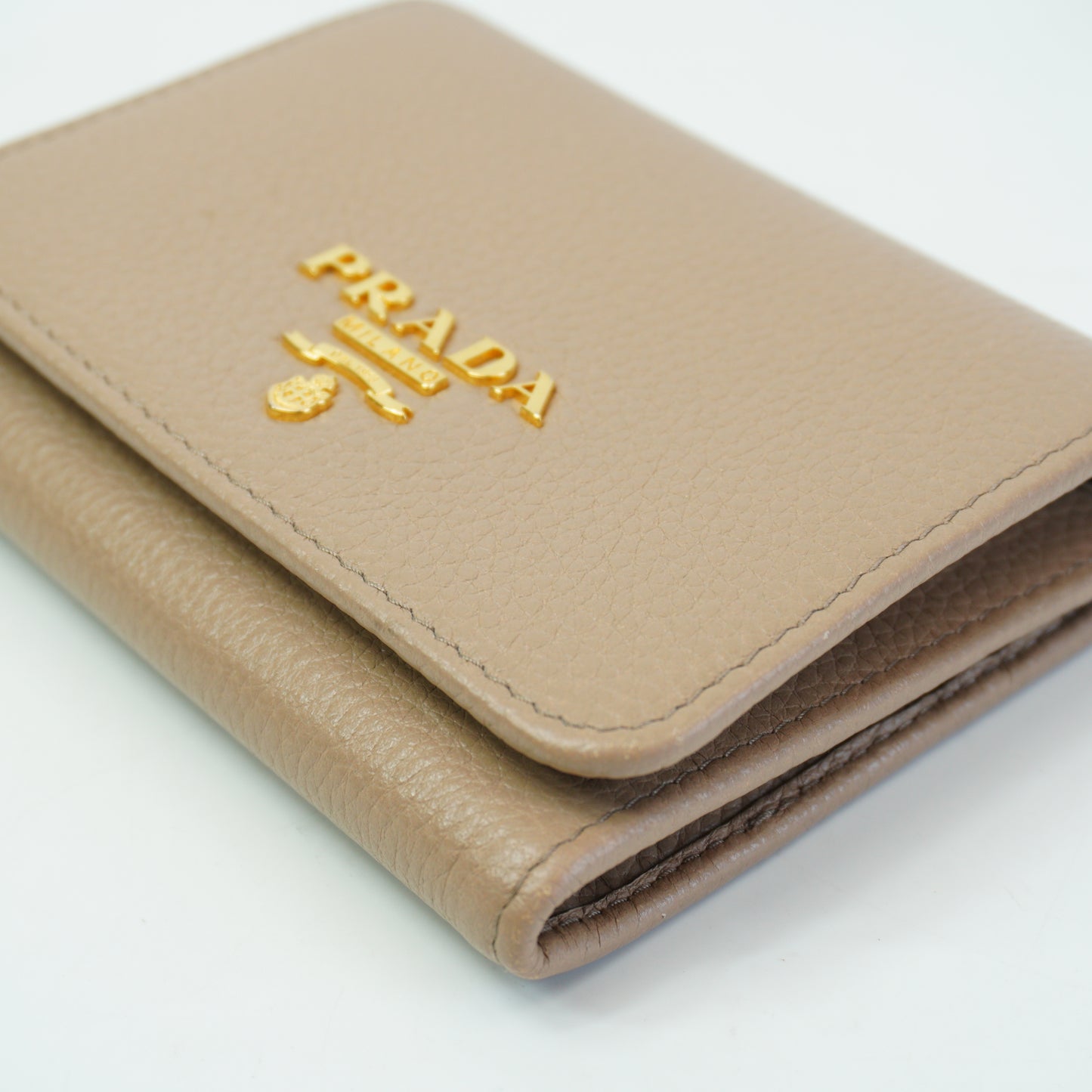 Prada	Vitello Grain Small Leather Beige GHW