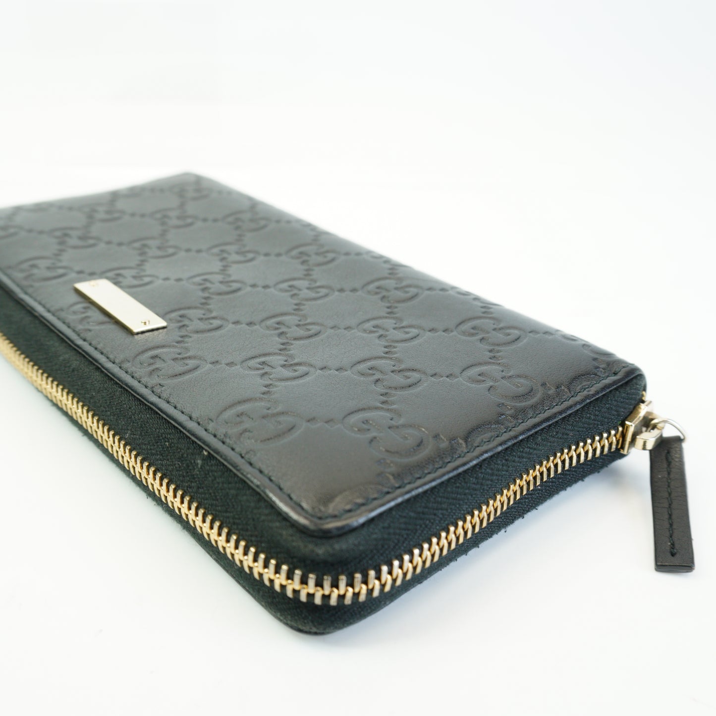 Gucci	Guccissima Margaux Metal Zip Around Wallet Black GHW