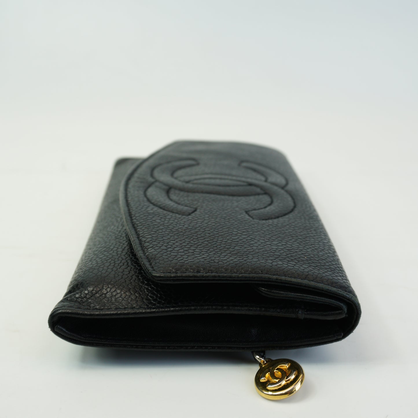 Chanel	Timeless CC wallet On Chain Black GHW