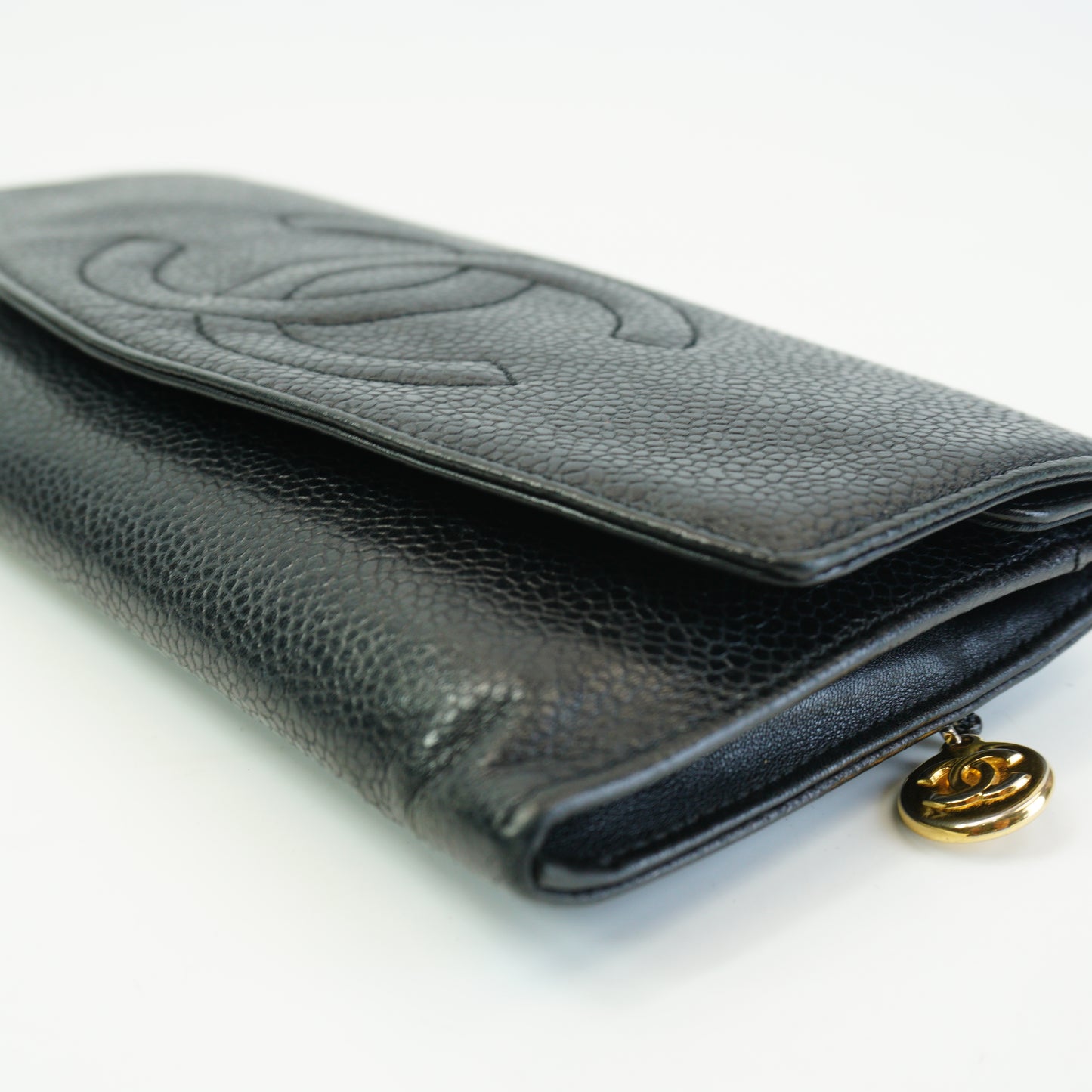 Chanel	Timeless CC wallet On Chain Black GHW