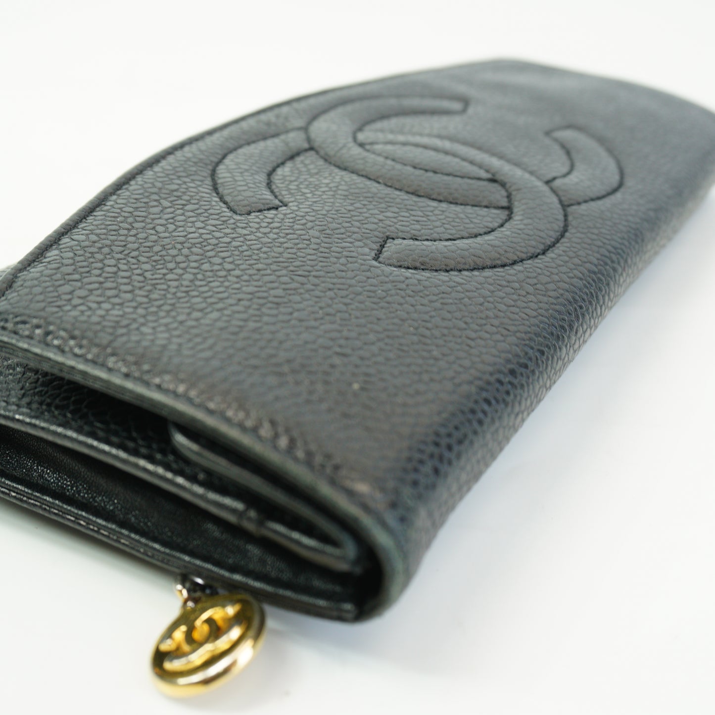 Chanel	Timeless CC wallet On Chain Black GHW