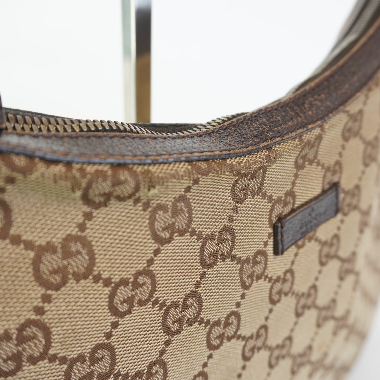 Gucci Messenger Bag SHW Medium