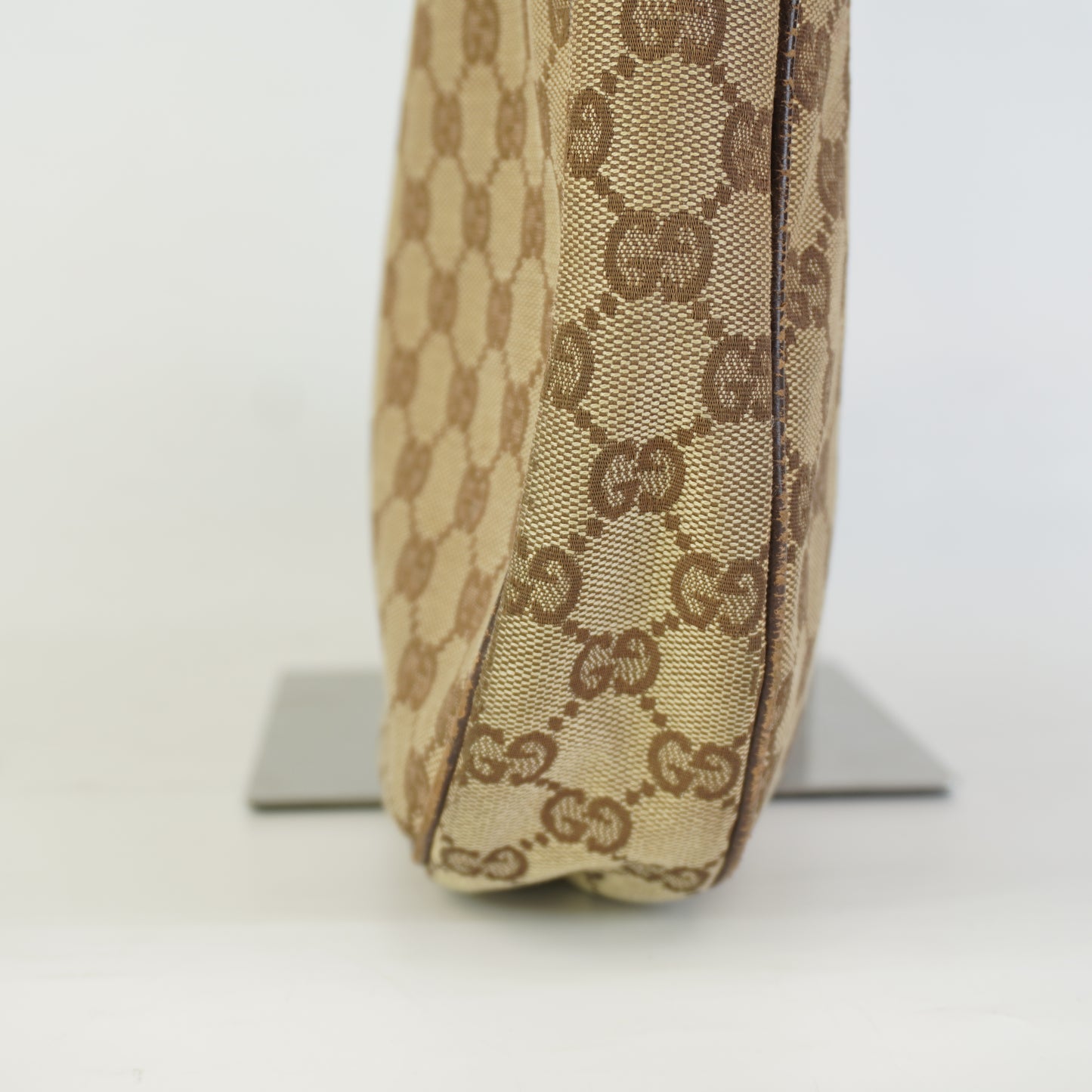 Gucci Messenger Bag SHW Medium