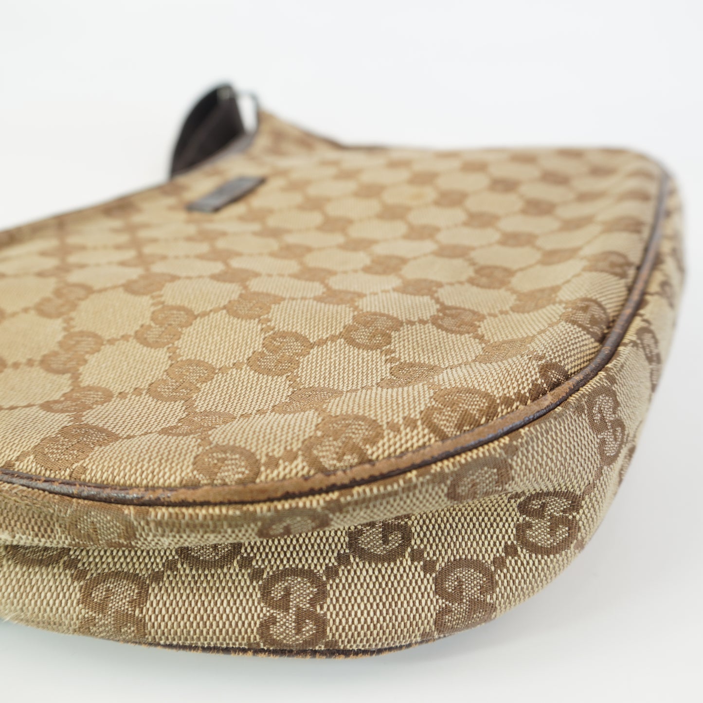 Gucci Messenger Bag SHW Medium