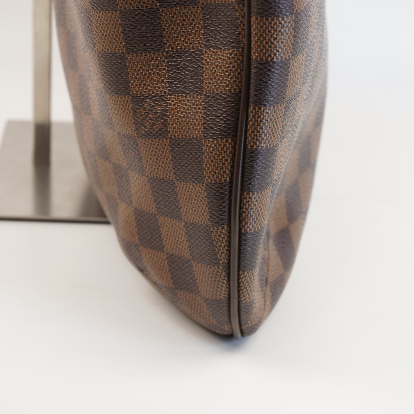 Louis Vuitton	Bloomsbury PM DE