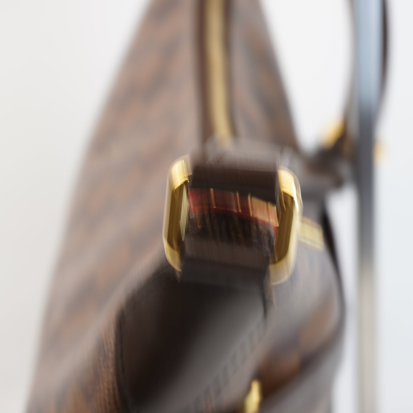 Louis Vuitton	Bloomsbury PM DE