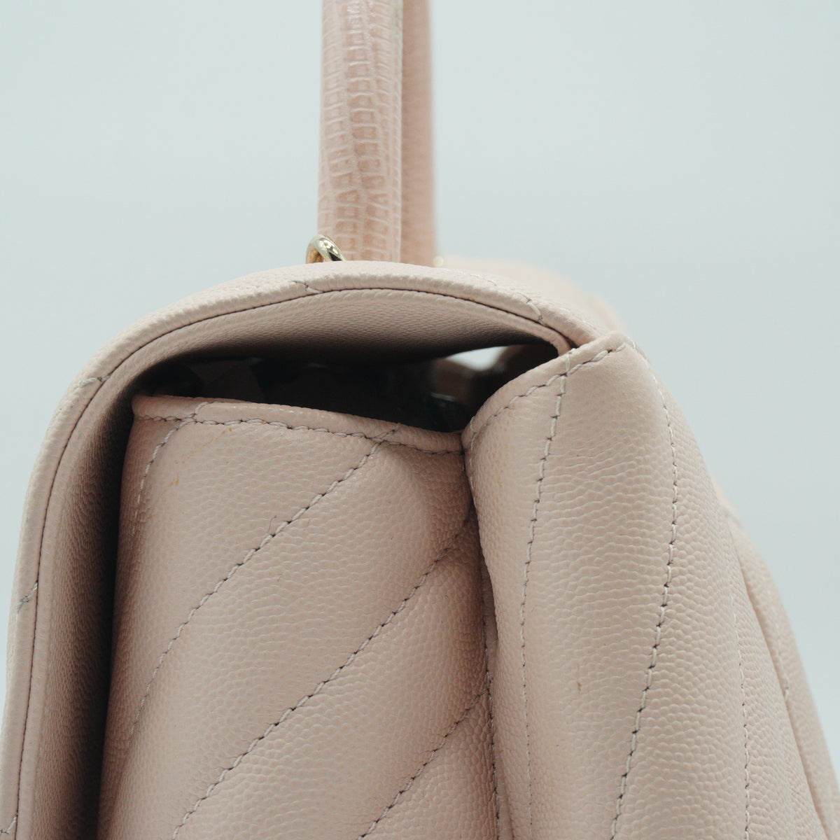 Chanel Coco Handle Medium Calfskin Beige Clair GHW