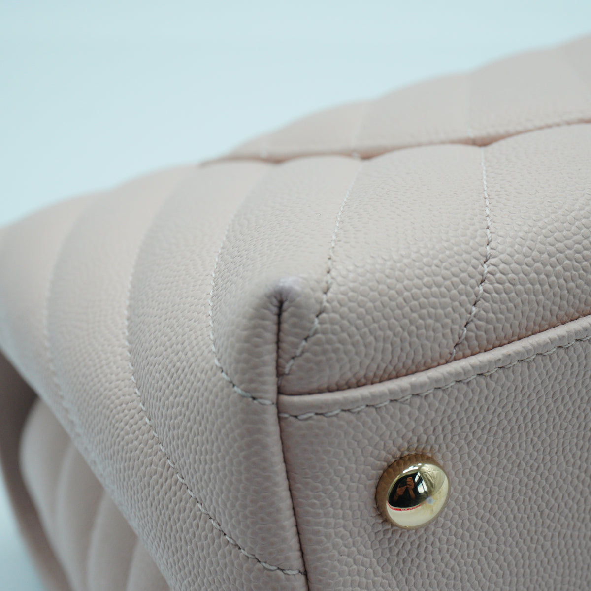 Chanel Coco Handle Medium Calfskin Beige Clair GHW