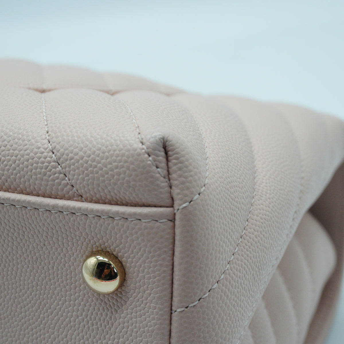 Chanel Coco Handle Medium Calfskin Beige Clair GHW