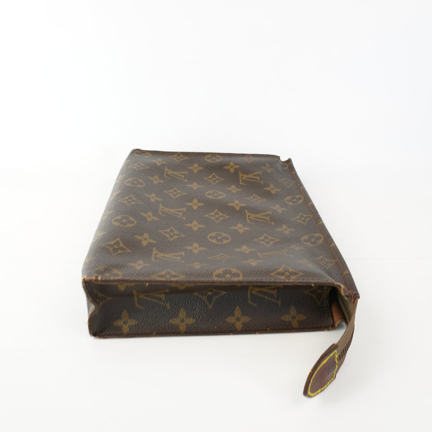 Louis Vuitton	Toiletry Pouch 26 Mono