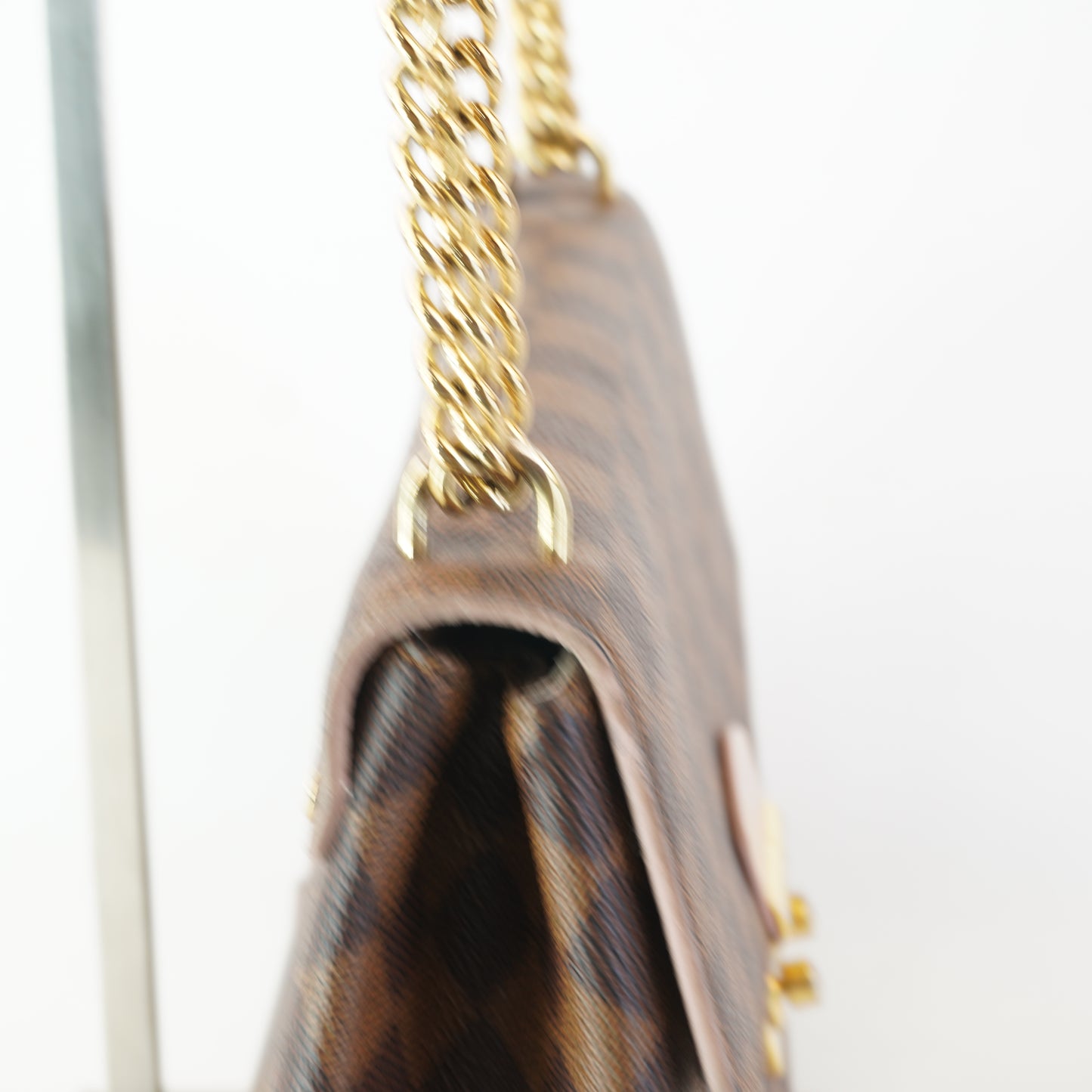 Louis Vuitton	Caissa Clutch Damier Ebene