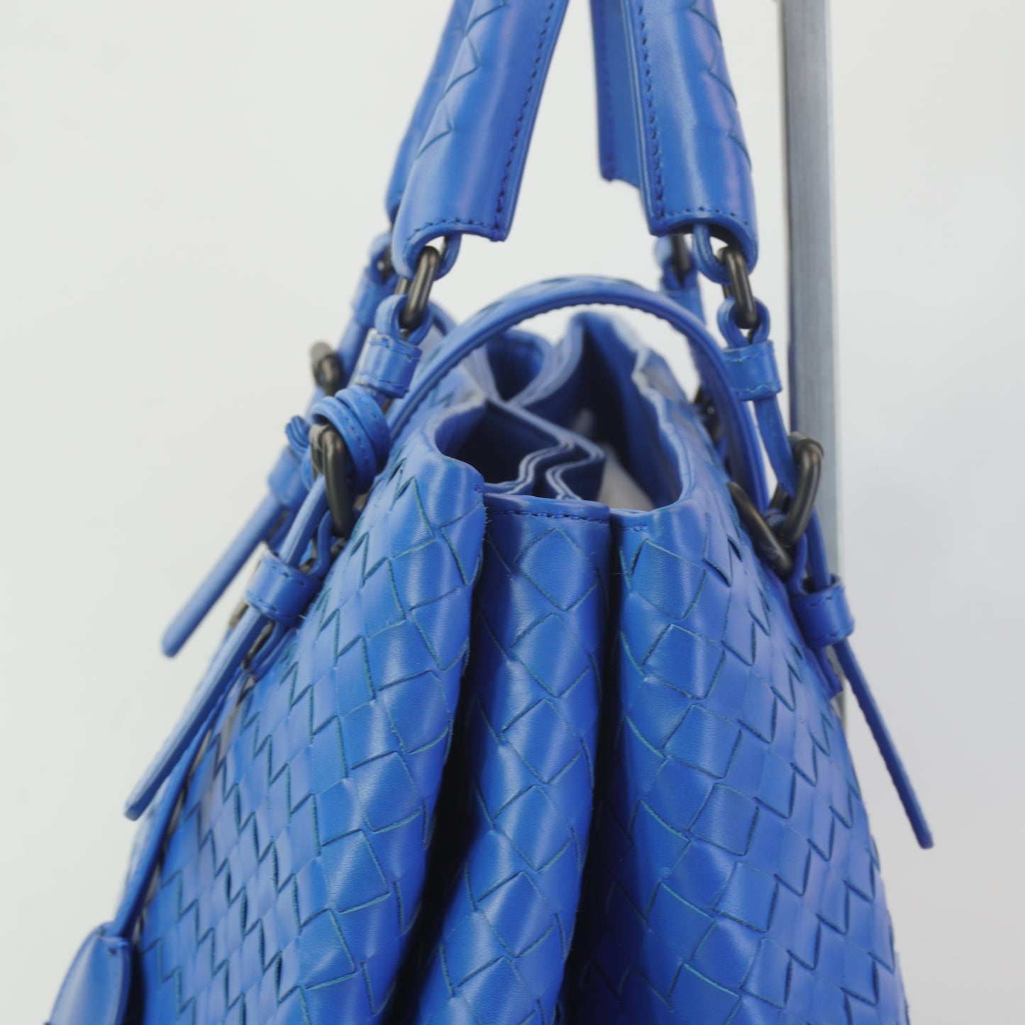 Bottega Veneta Roma Intrecciato Tote BHW Medium