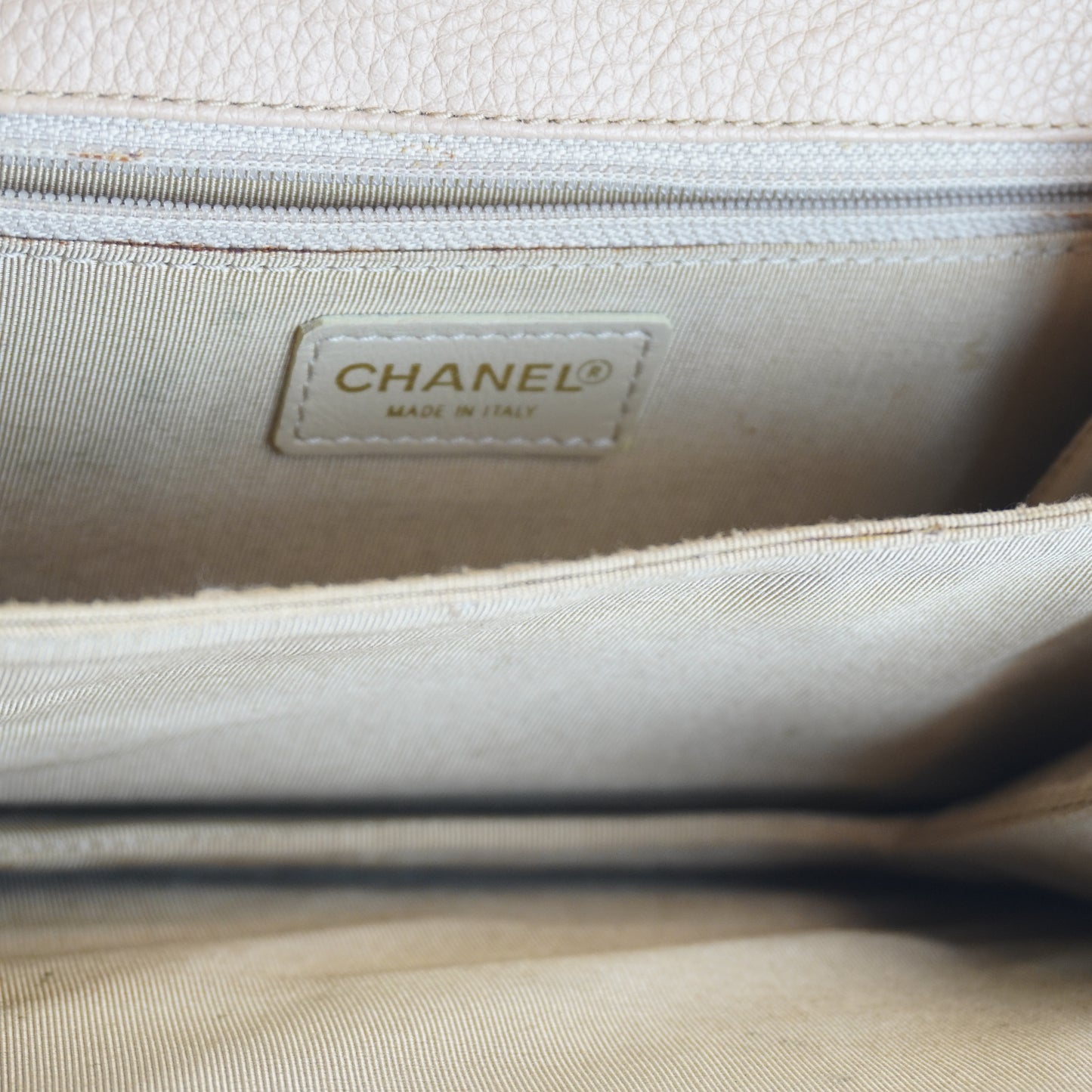 Chanel	Interlocking CC GHW Small