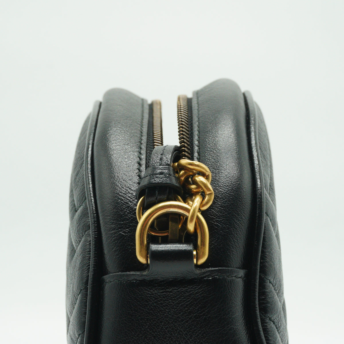 Gucci	Marmont Round Shoulder Bag Mini black GHW