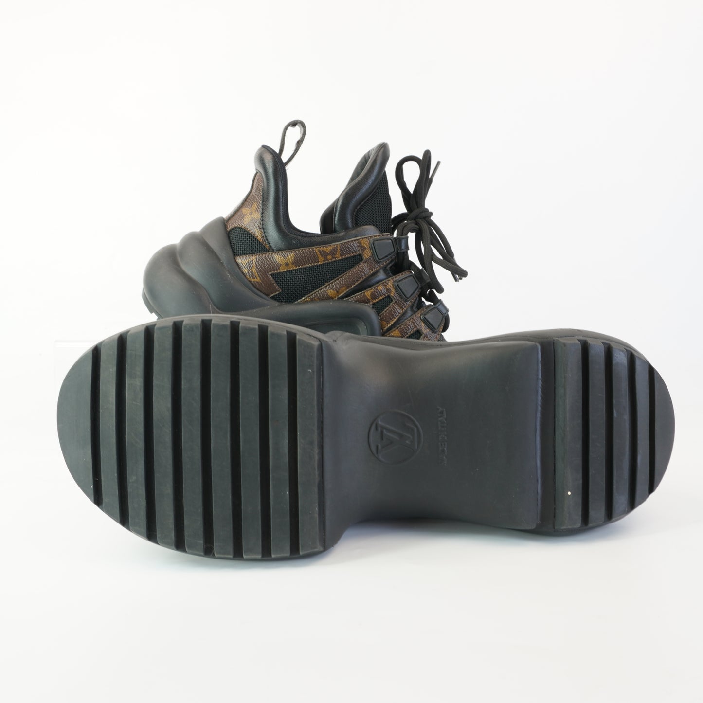 Louis Vuitton	Shoes High-Cut size 37