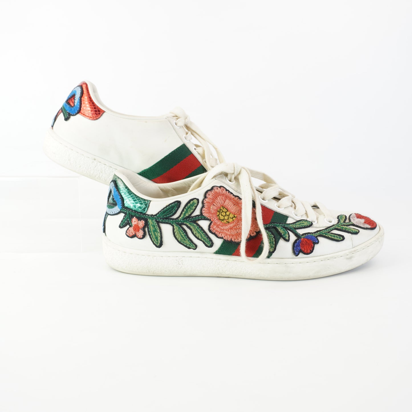 Gucci Ace Embroidered Floral size 36