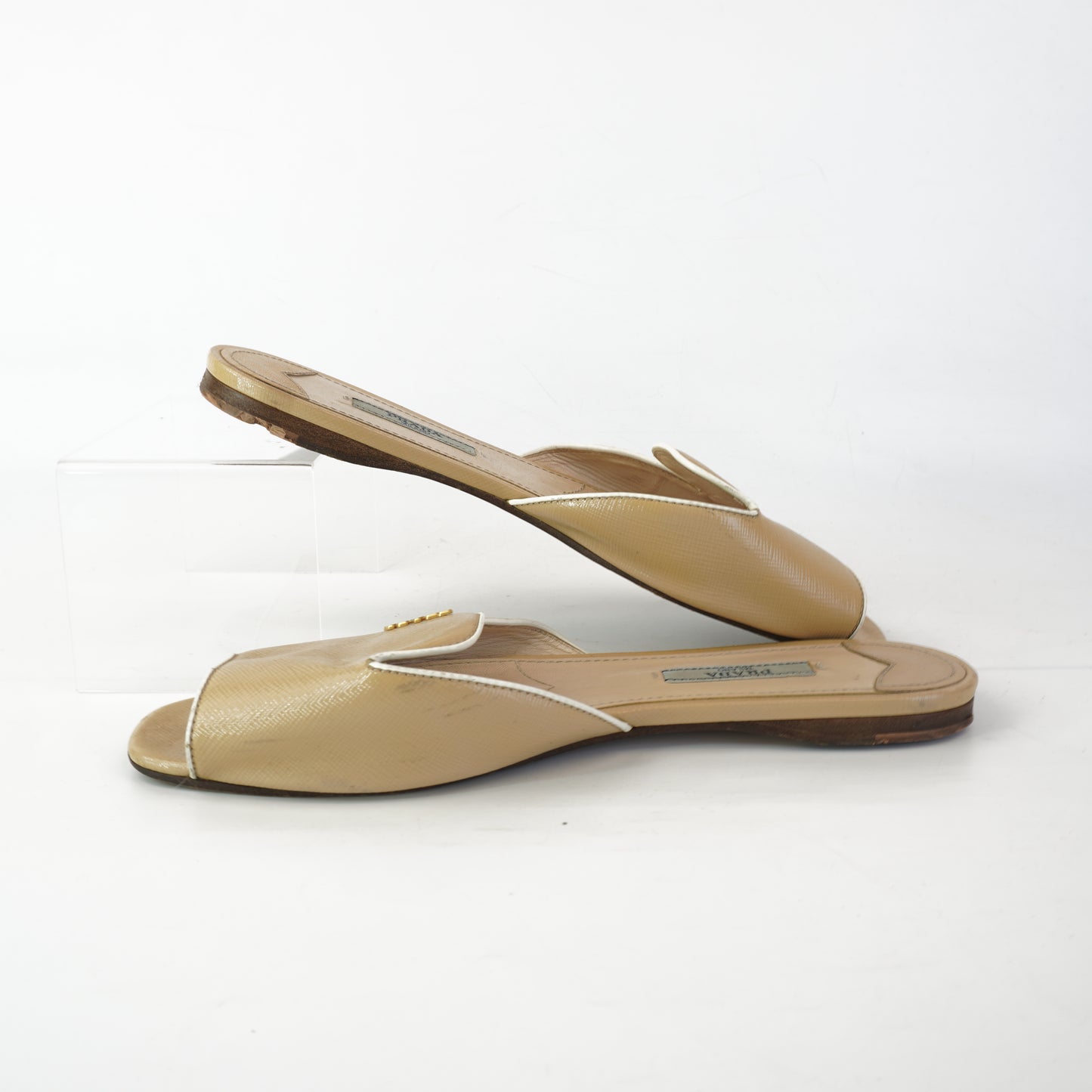 Prada slip-ons Beige size.37.5