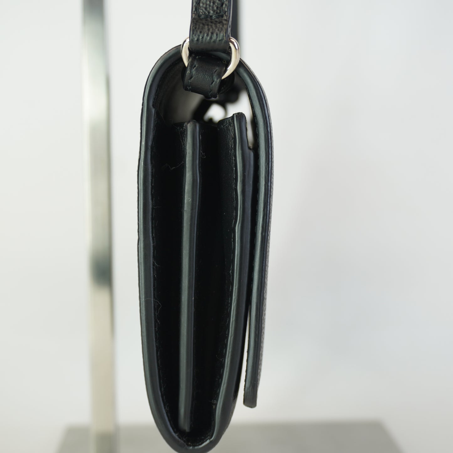 Burberry	Henley Leather Crossbody Bag Black