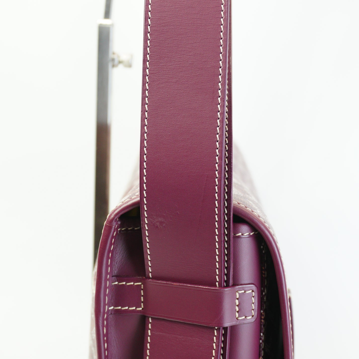 Goyard	Belveere Messenger Bag Burgundy Medium SHW