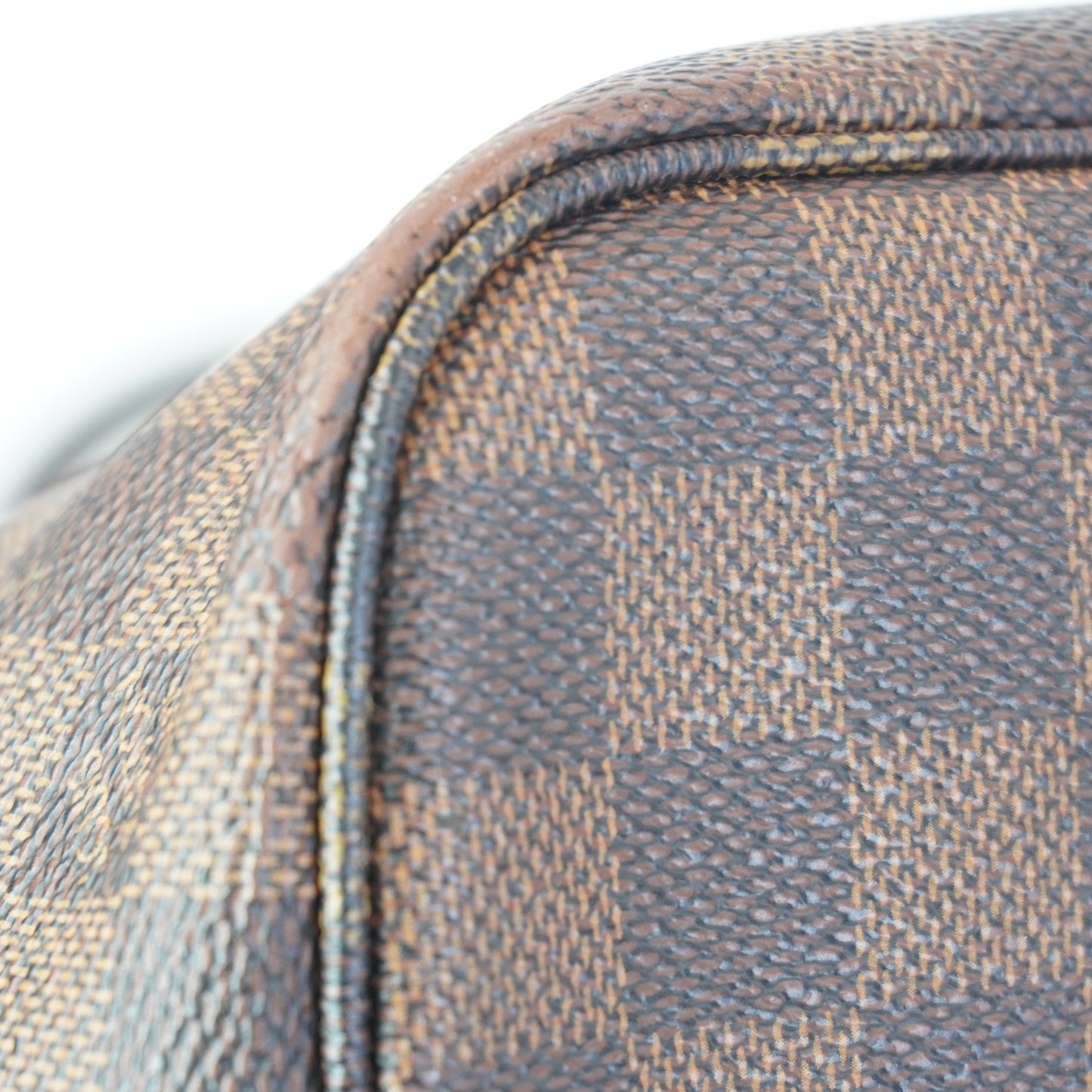 Louis Vuitton	Neverfull Tote DE PM GHW