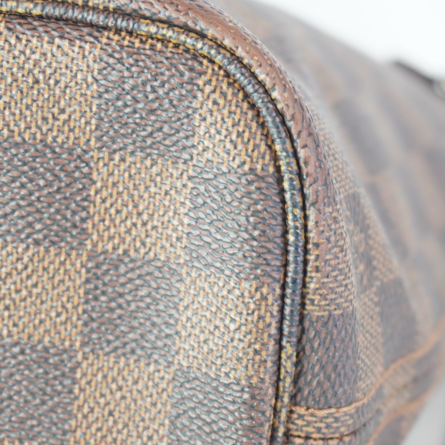 Louis Vuitton	Neverfull Tote DE PM GHW